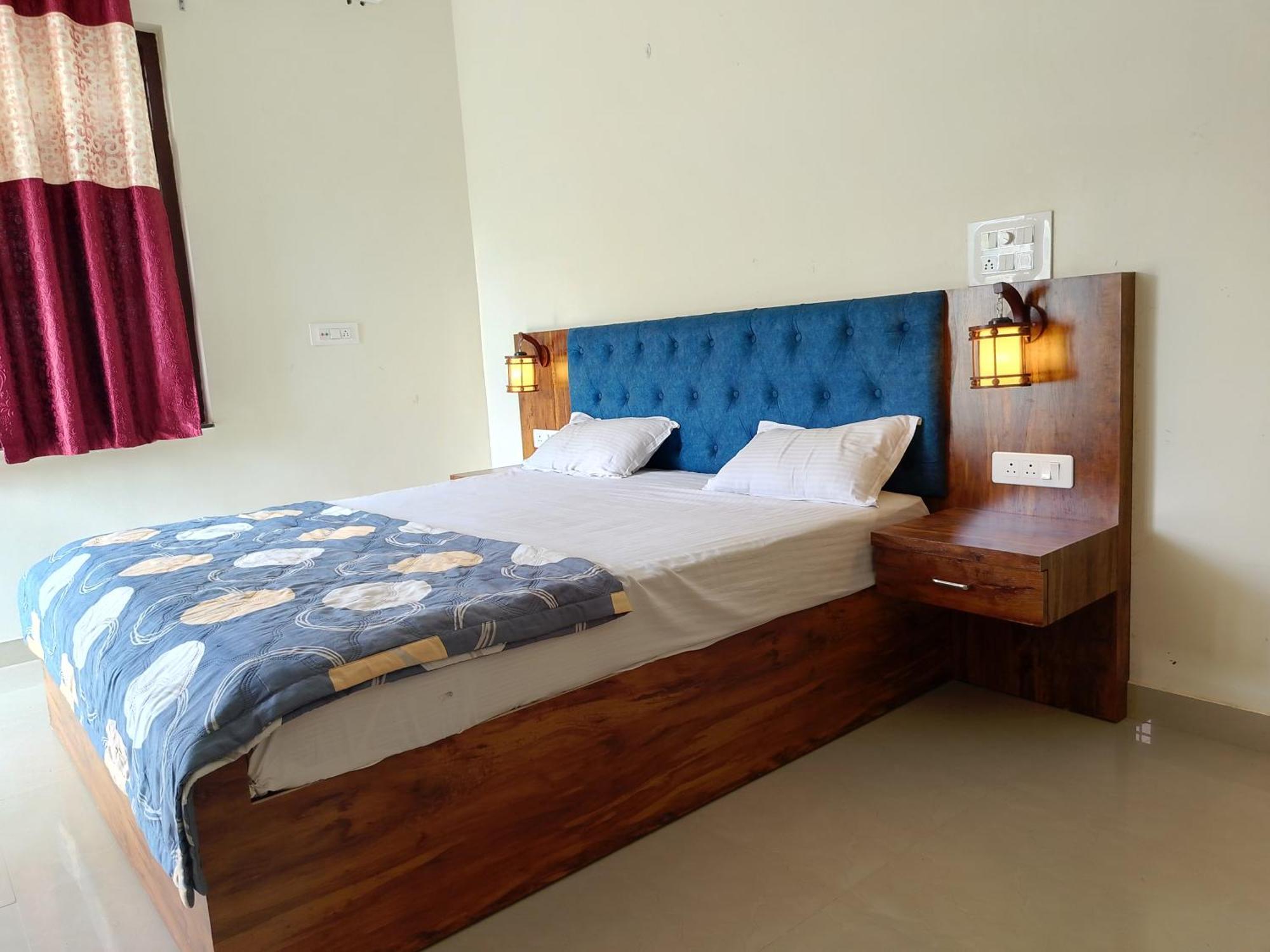 Hotel Divine Palace פושקאר מראה חיצוני תמונה